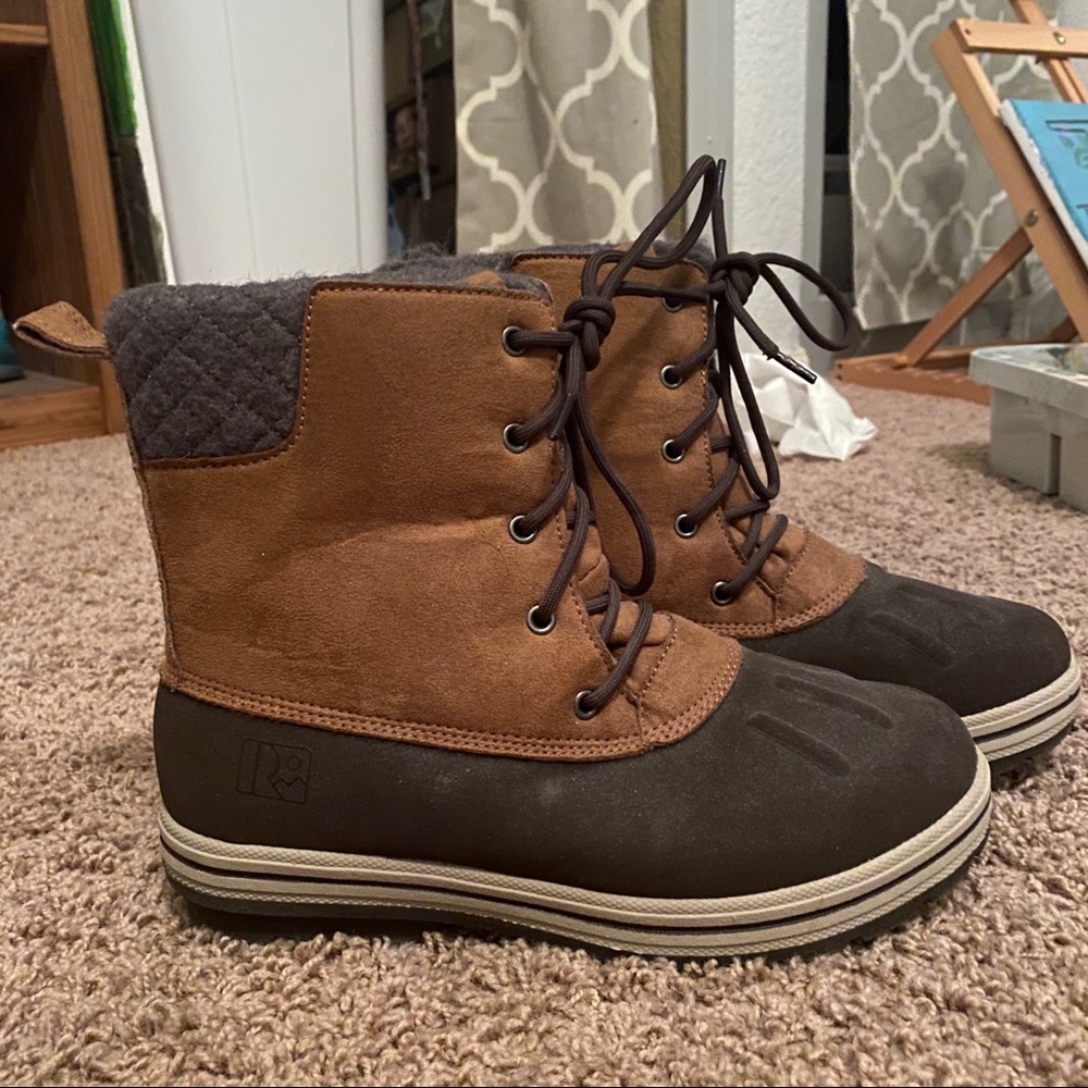 brown boots